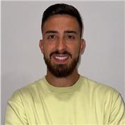 Entrenador personal dispuesto a sacar lo mejor de cada cliente y lograr cumplir sus objetivos.